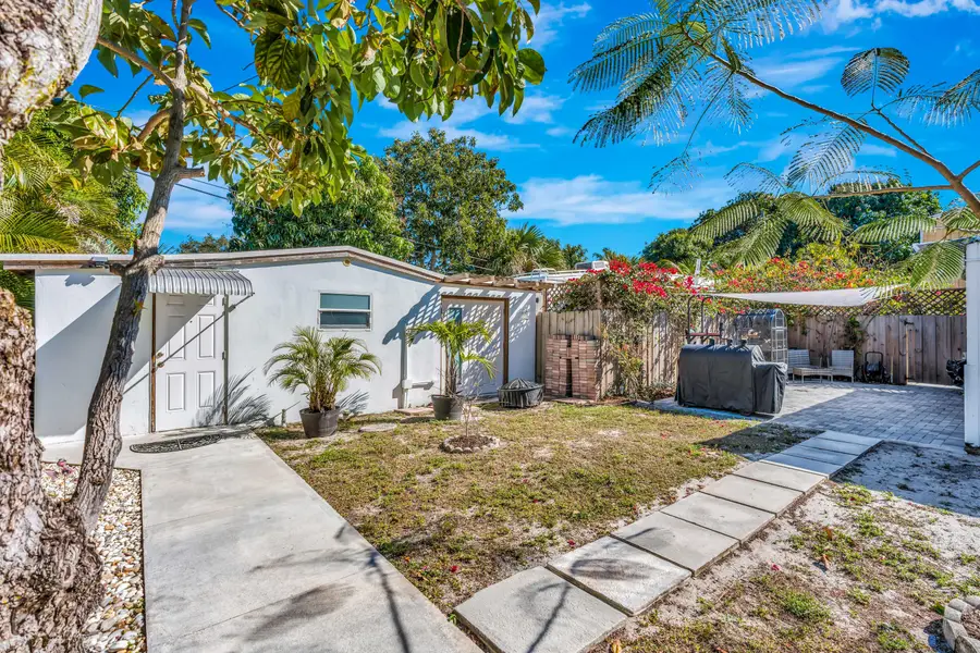 3024 Clyde Road, West Palm Beach, FL 33405 - #2