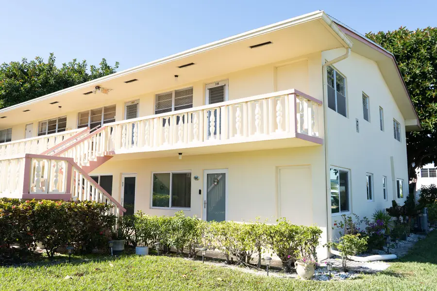 131 Easthampton F, West Palm Beach, FL 33417 - #3