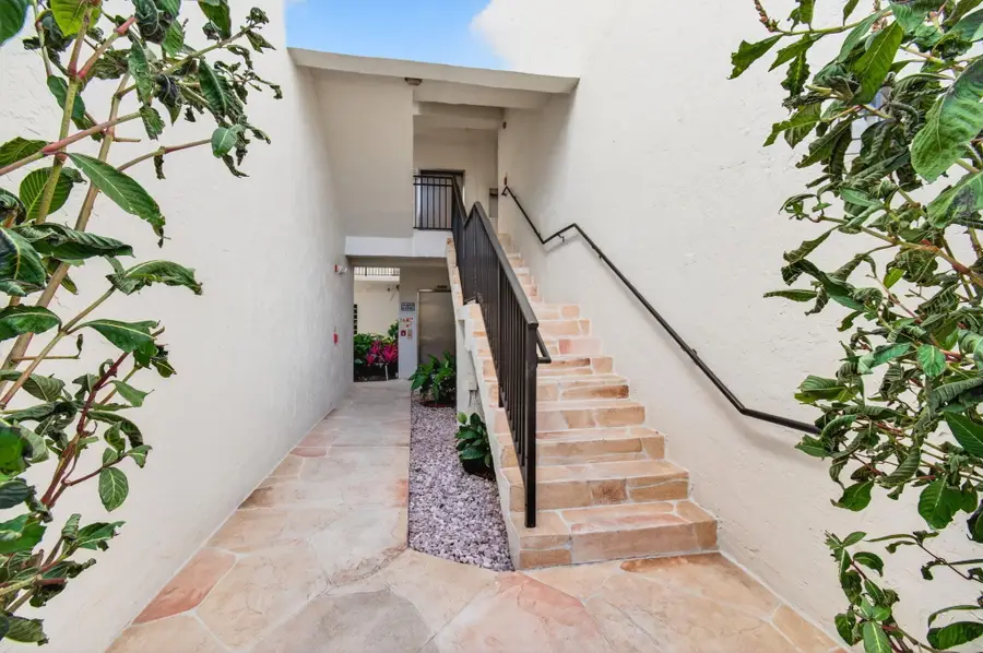 5133 Brisata Circle #L, Boynton Beach, FL 33437 - #3