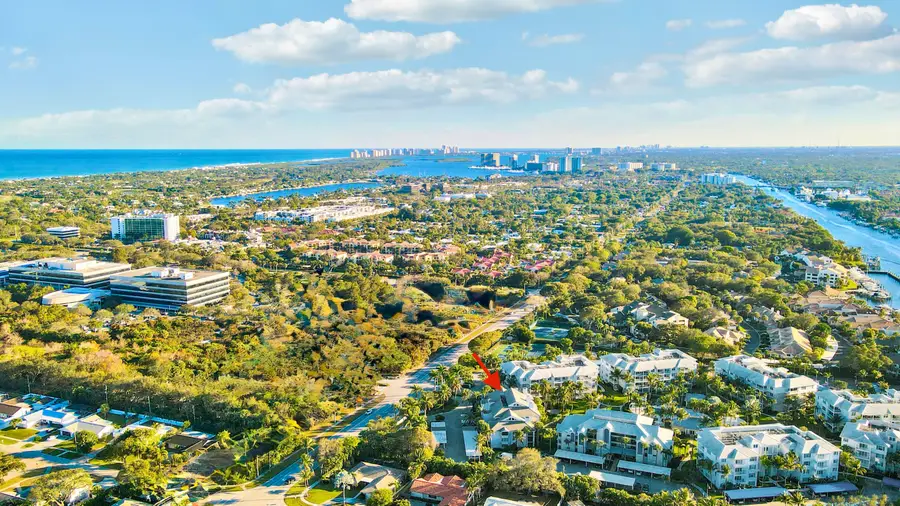 122 Bay Colony Drive N, North Palm Beach, FL 33408 - #3