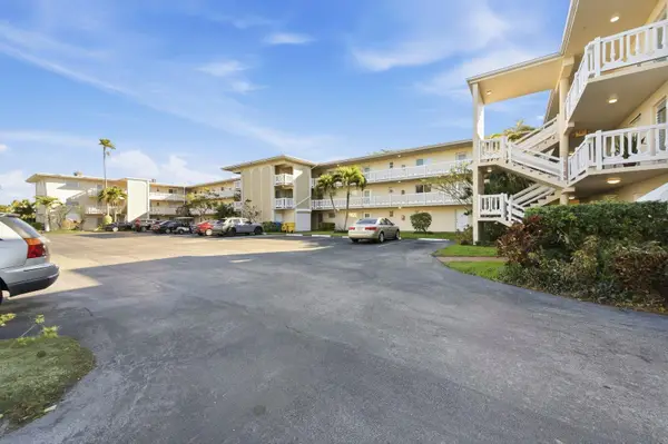 2615 N Garden Drive #305, Lake Worth, FL 33461