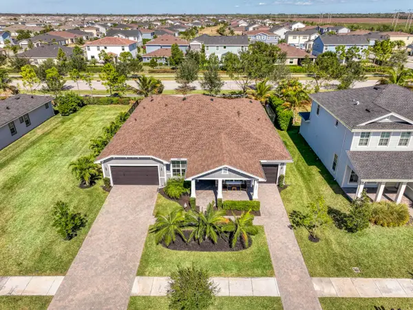 19017 Fly Rod Run, Loxahatchee, FL 33470