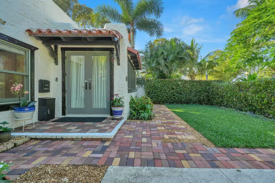 744 Penn Street, West Palm Beach, FL 33401 - #2