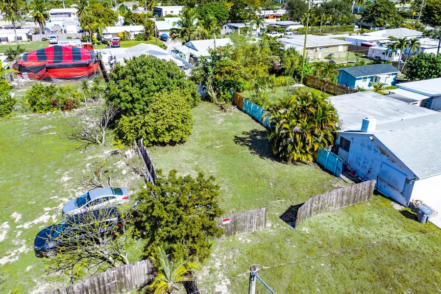 1073 Florence Road, Lantana, FL 33462 - #2