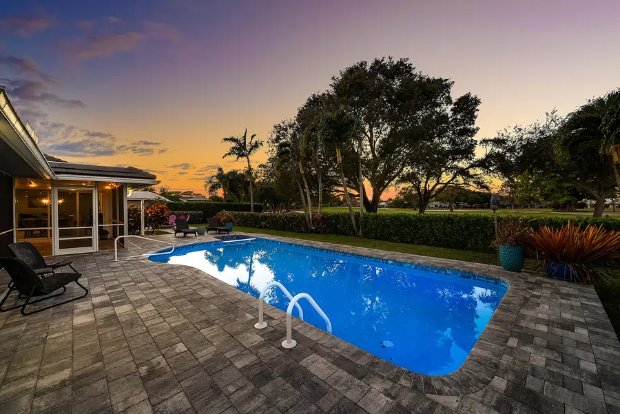 413 S Country Club Drive, Atlantis, FL 33462 - #3