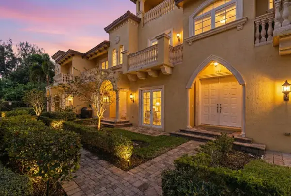 230 NE 69th Circle, Boca Raton, FL 33487