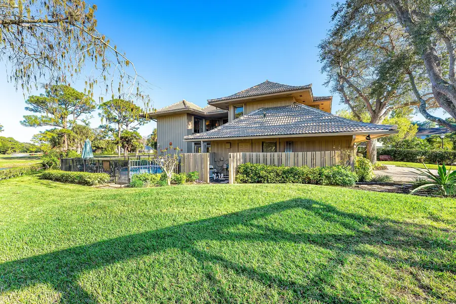 4 Sutherland Court, Palm Beach Gardens, FL 33418 - #3