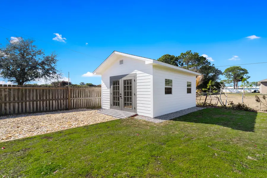 919 Landsdowne Drive, Sebastian, FL 32958 - #2