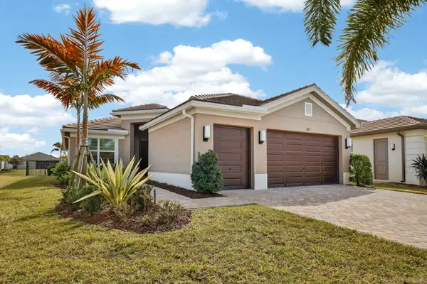 11821 SW Coral Cove Parkway, Port St Lucie, FL 34987