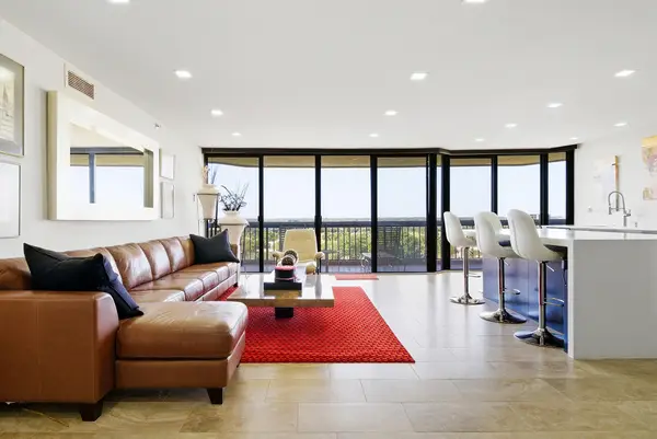 1900 Consulate Place #1005, West Palm Beach, FL 33401