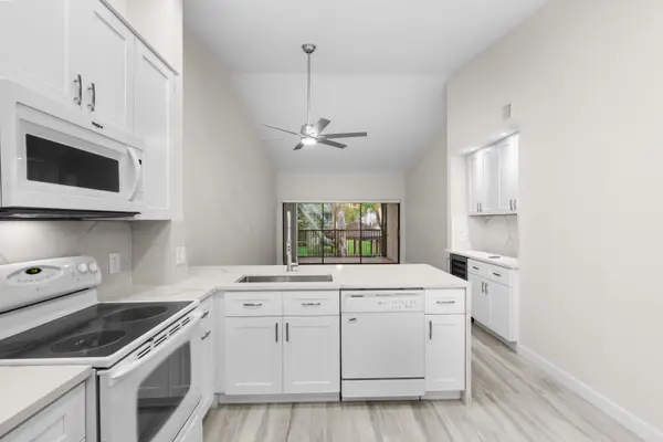 2217 SW 15 Street #240, Deerfield Beach, FL 33442