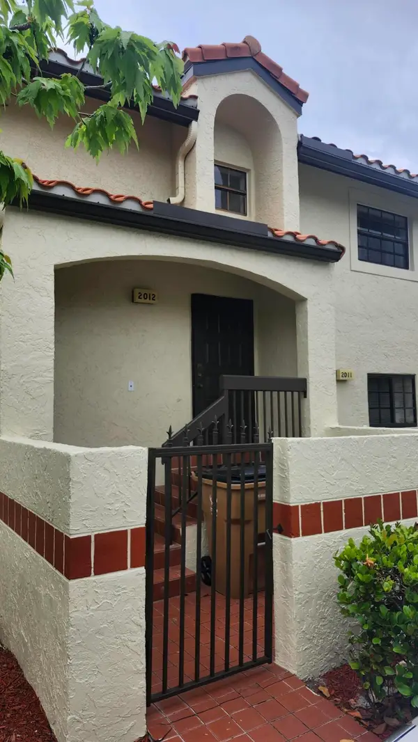 2012 Congressional Way, Deerfield Beach, FL 33442