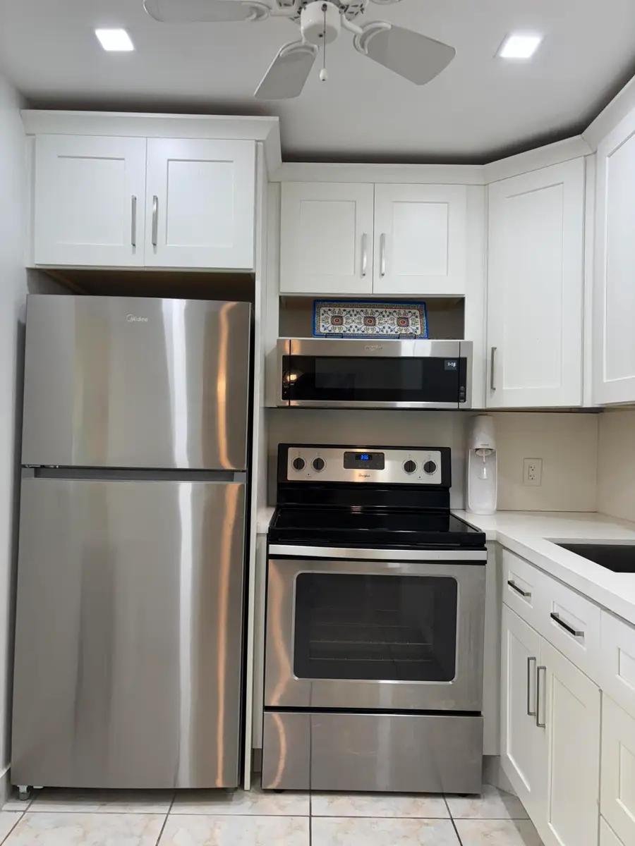 31 Sheffield B, West Palm Beach, FL 33417 - #2