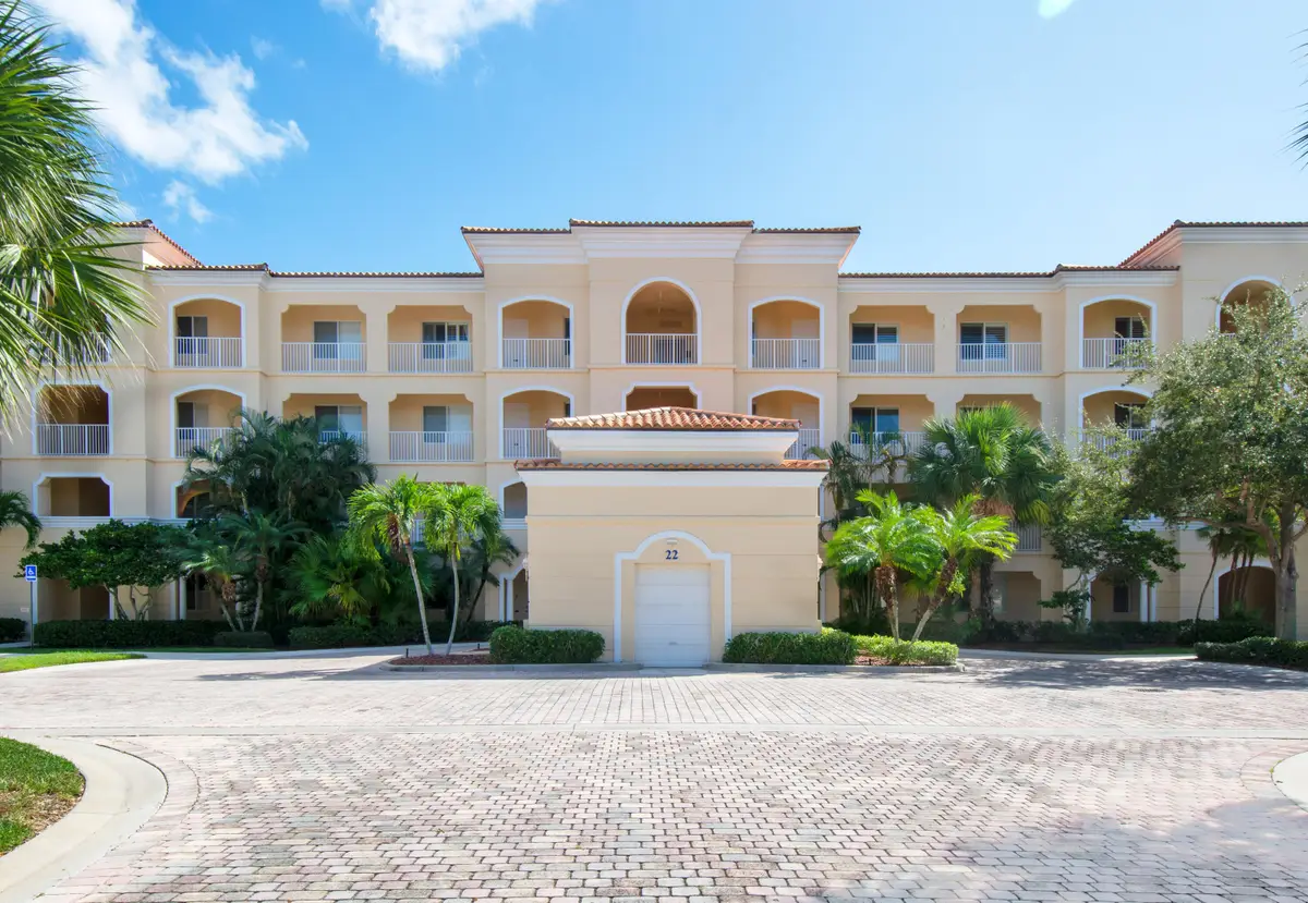 22 Harbour Isle Drive W #204, Fort Pierce, FL 34949 - #1