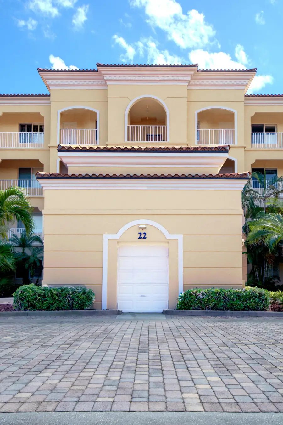 22 Harbour Isle Drive W #204, Fort Pierce, FL 34949 - #3