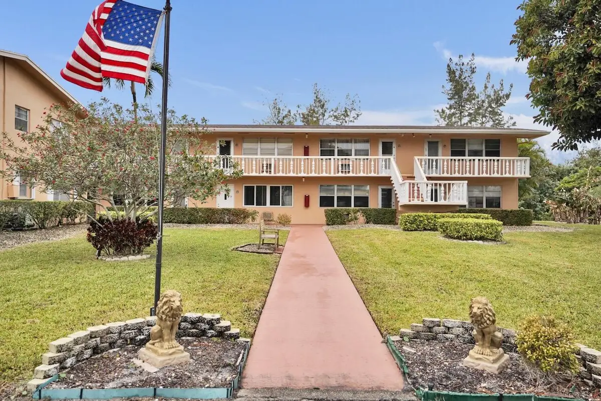 60 Camden C, West Palm Beach, FL 33417 - #1