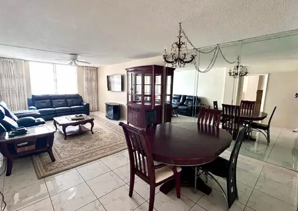 1849 S Ocean Drive Drive #1606, Hallandale Beach, FL 33009