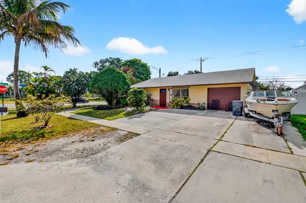 4875 Poseidon Place, Greenacres, FL 33463