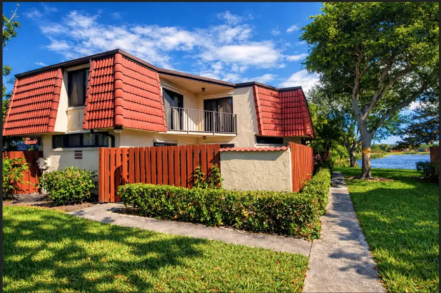 3915 Victoria Drive, West Palm Beach, FL 33406 - #2