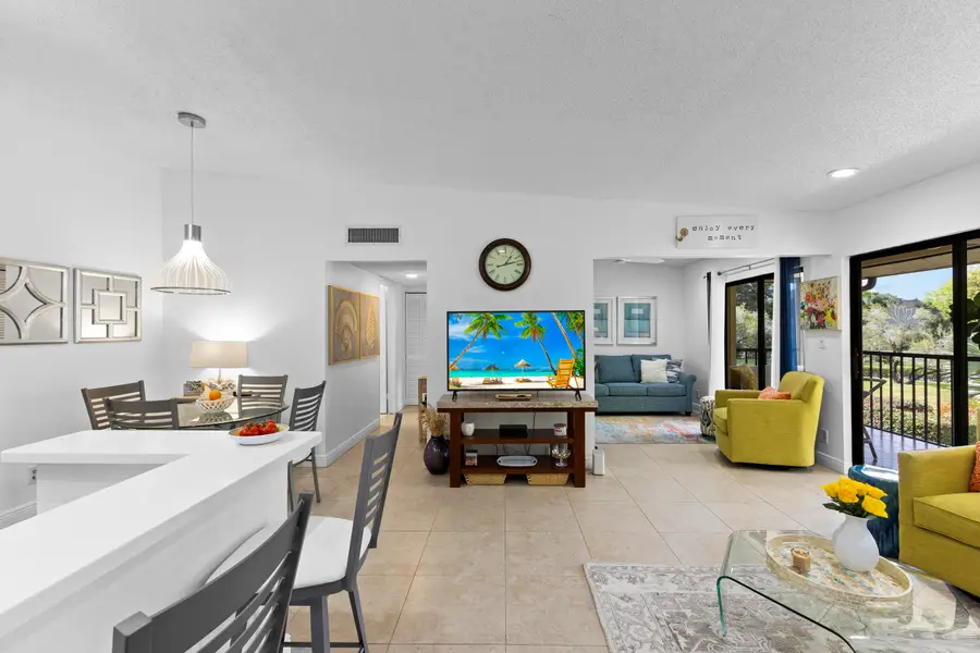 15492 Lakes Of Delray Boulevard #203, Delray Beach, FL 33484 - #2