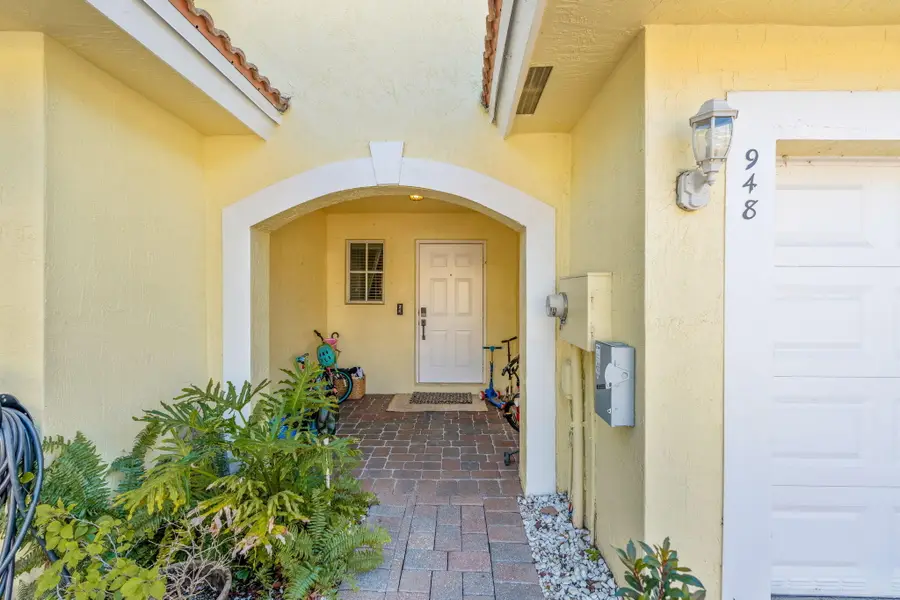 948 Imperial Lake Road, Greenacres, FL 33413 - #3