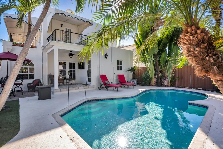 137 Edgewood Drive, West Palm Beach, FL 33405 - #3