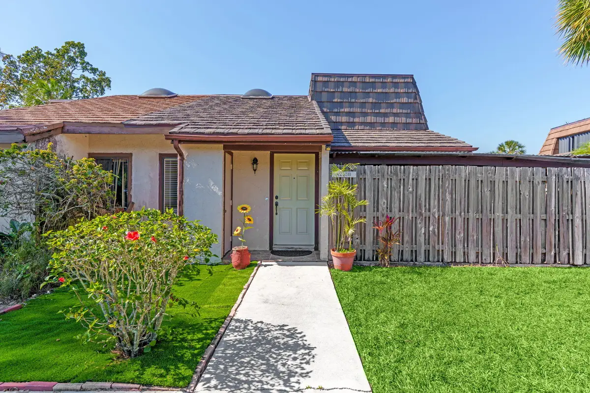 4236 Palm Bay Circle #B, West Palm Beach, FL 33406 - #1