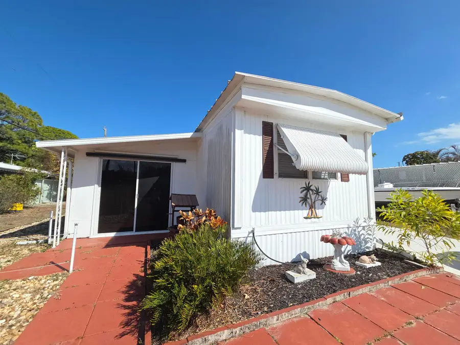 8121 SE Skylark Avenue, Hobe Sound, FL 33455 - #2