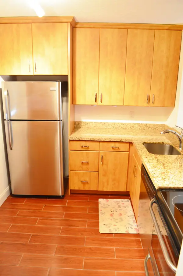 5370 Las Verdes Circle #221, Delray Beach, FL 33484