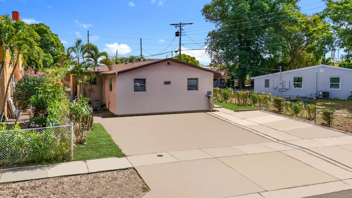 4804 Garden Avenue, West Palm Beach, FL 33405 - #1