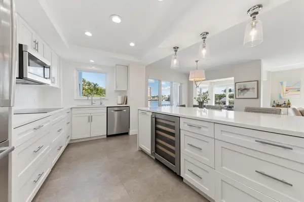 555 SE 6th Avenue #1f, Delray Beach, FL 33483