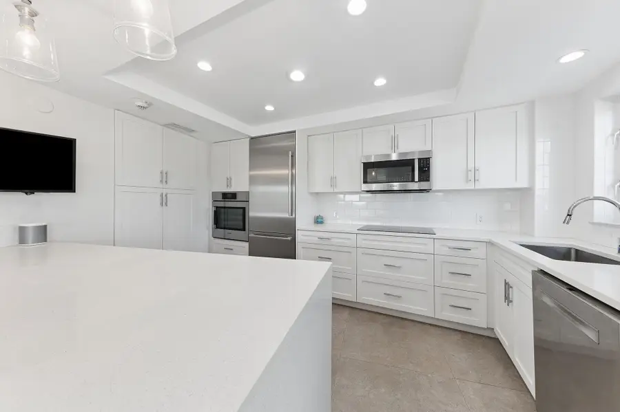 555 SE 6th Avenue #1f, Delray Beach, FL 33483 - #2