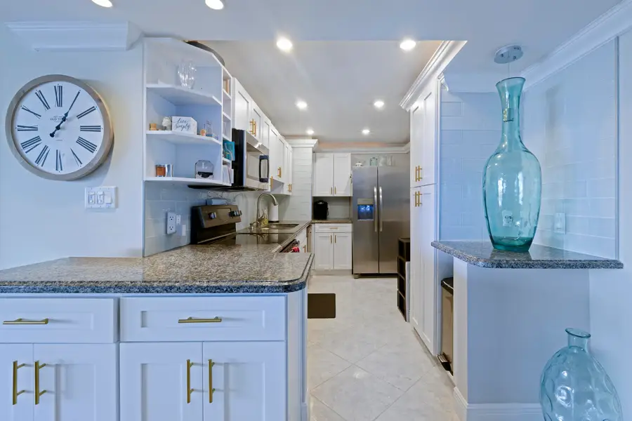 5600 N Flagler Drive #1906, West Palm Beach, FL 33407 - #2