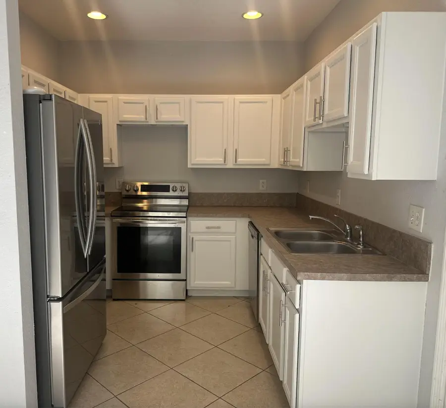 2143 SE Se Bell Isle Drive Drive, Port Saint Lucie, FL 34952 - #2