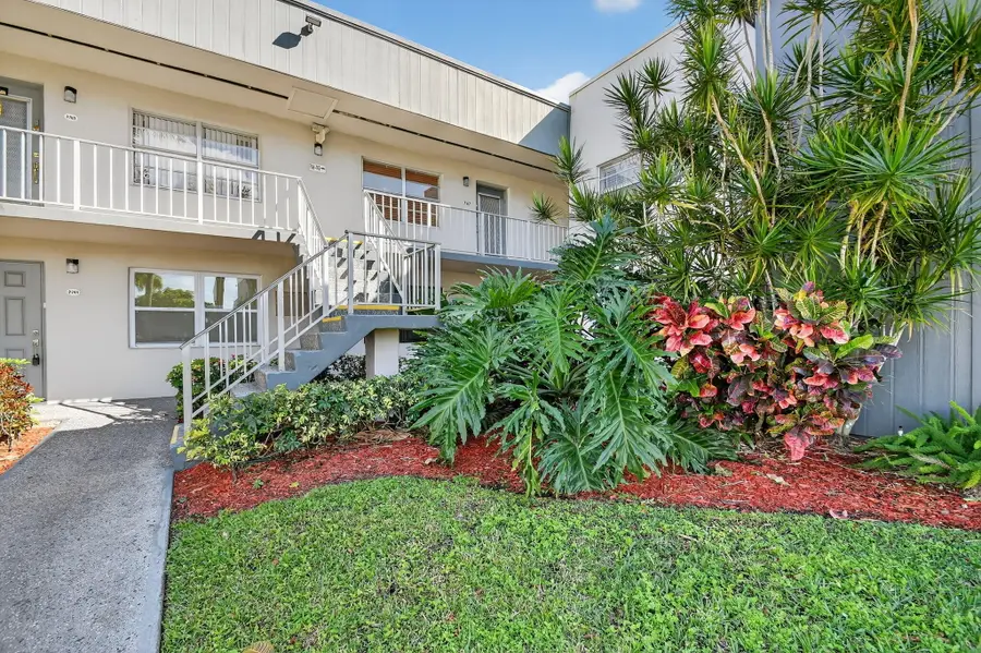 743 Burgundy P, Delray Beach, FL 33484 - #2