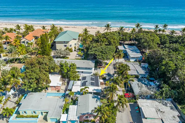 16 Surf Road, Boynton Beach, FL 33435