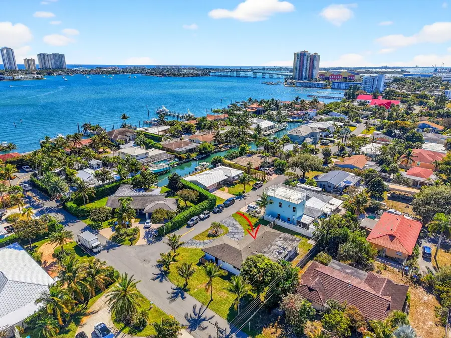 3651 Palm Drive, Riviera Beach, FL 33404 - #2