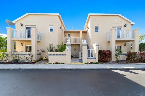 1627 SE Green Acres Circle #Z203, Port St Lucie, FL 34952