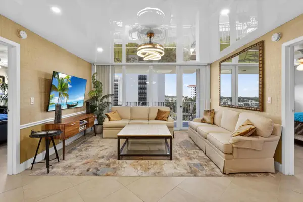 336 Golfview Road #704, North Palm Beach, FL 33408