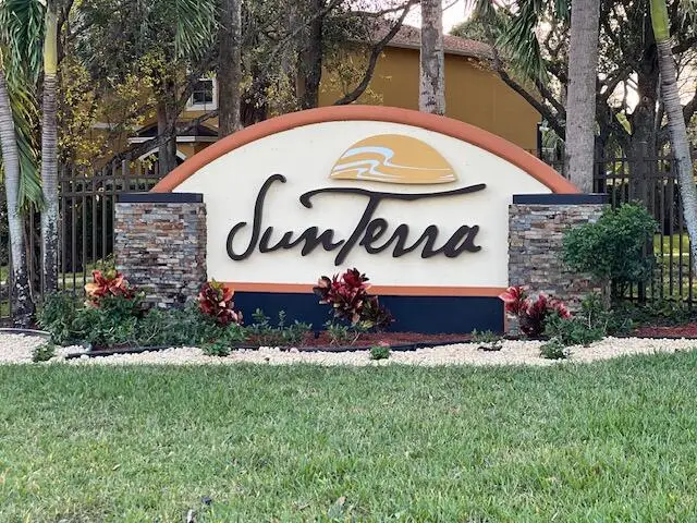 5845 Gypsum Place, West Palm Beach, FL 33413 - #2