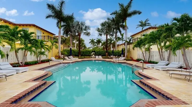 20 Via Floresta Drive, Boca Raton, FL 33487 - #3