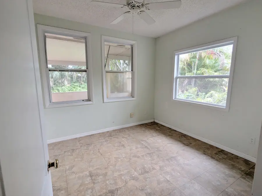 142 N Naranja Avenue, Port Saint Lucie, FL 34983 - #3