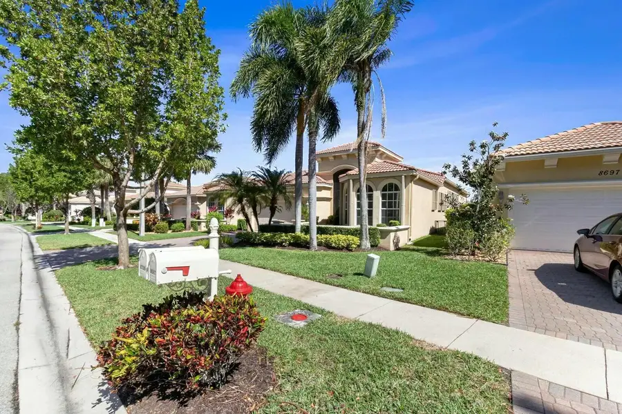 8709 Via Grande E, Wellington, FL 33411 - #3