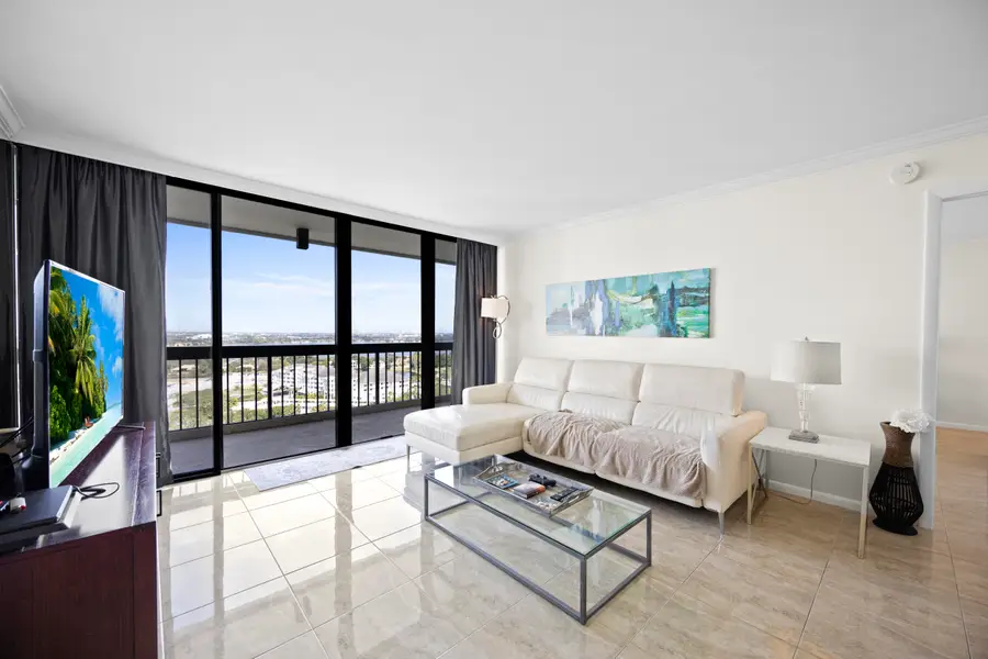 2425 Presidential Way #Ph2, West Palm Beach, FL 33401 - #3