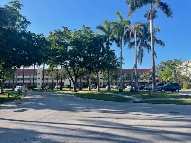 2900 Sunrise Lakes Drive W #106, Sunrise, FL 33322 - #1