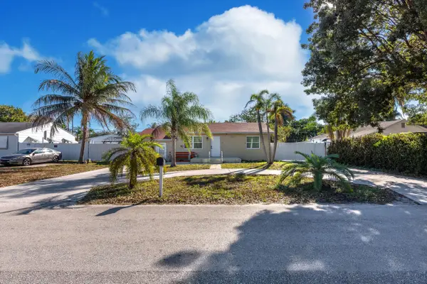 3914 Serubi Avenue, Palm Springs, FL 33461