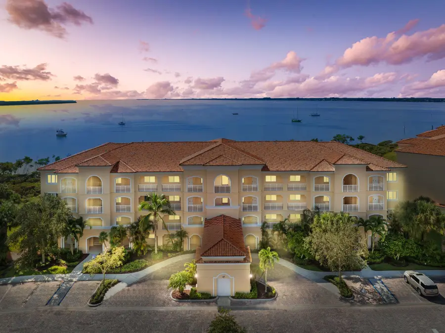 27 Harbour Isle Drive W #203, Fort Pierce, FL 34949 - #2