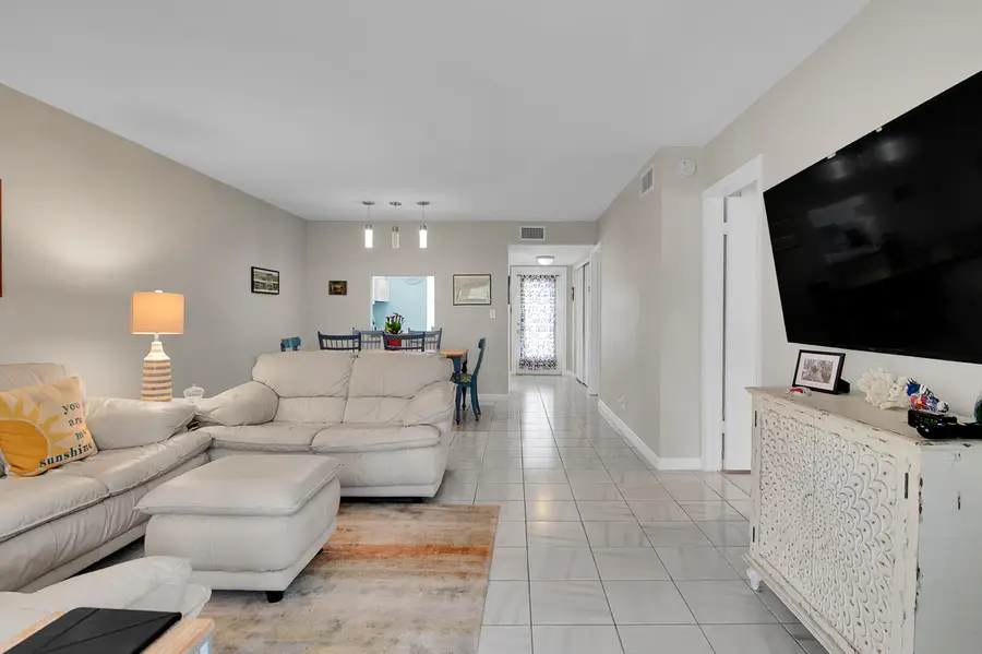 31 Abbey Lane #101, Delray Beach, FL 33446 - #3