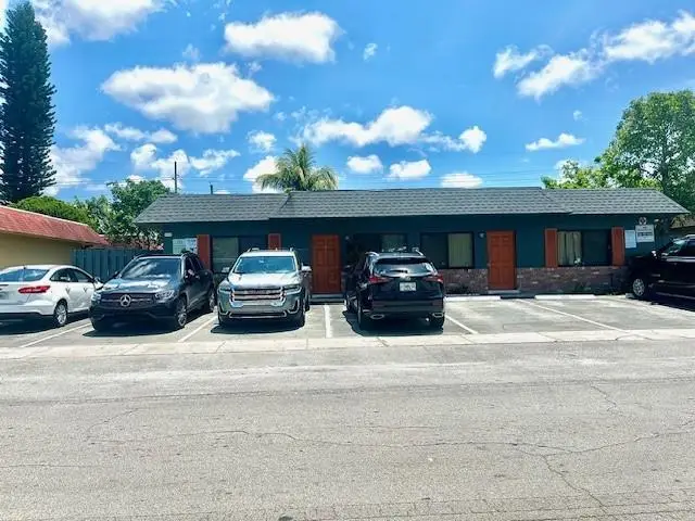 4040 NW 31st Terrace, Lauderdale Lakes, FL 33309 - #2