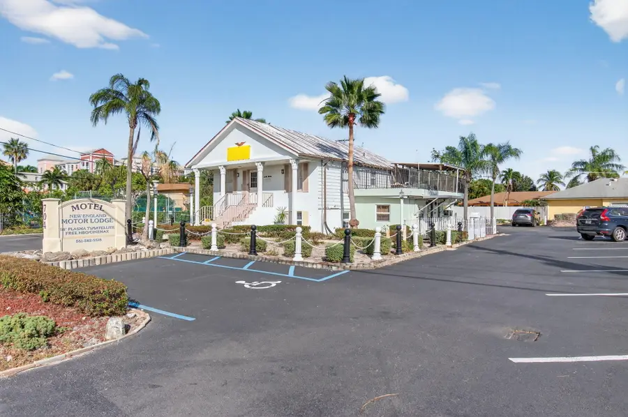 704 N Dixie Highway, Lantana, FL 33462 - #3